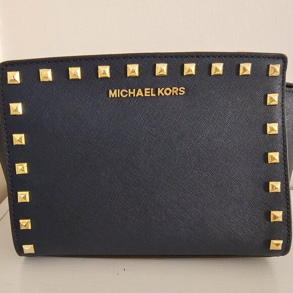 MICHAEL Michael Kors Selma Stud Medium Messenger - Picture 2 of 12
